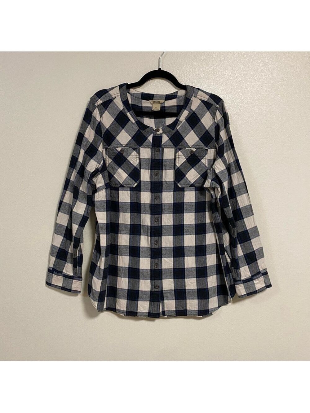 Duluth Shirt Women’s Size 2XL Gray White Plaid Button-Up Shirt